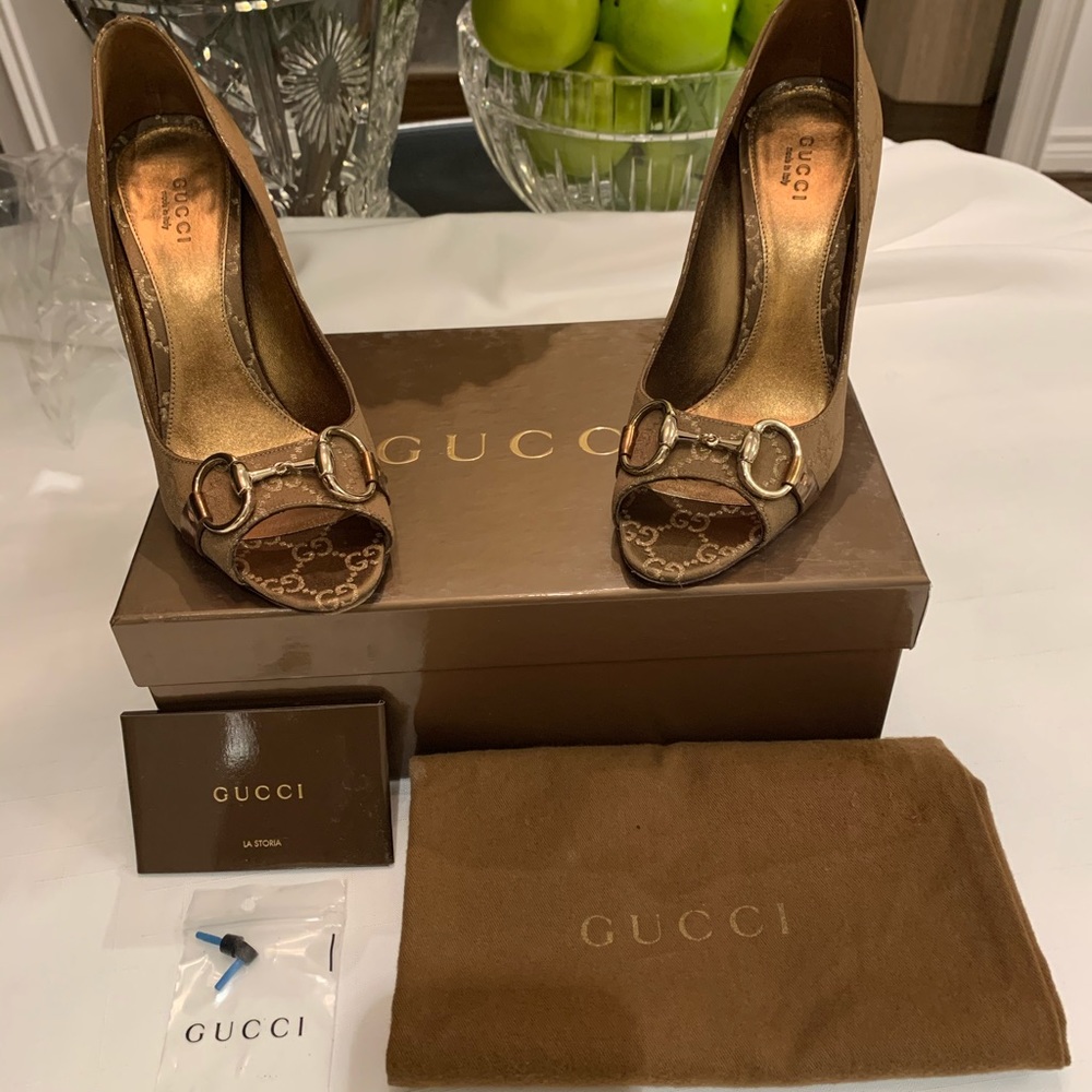 🤎💛GUCCI HEELS🤎💛 - Picture 2 of 8